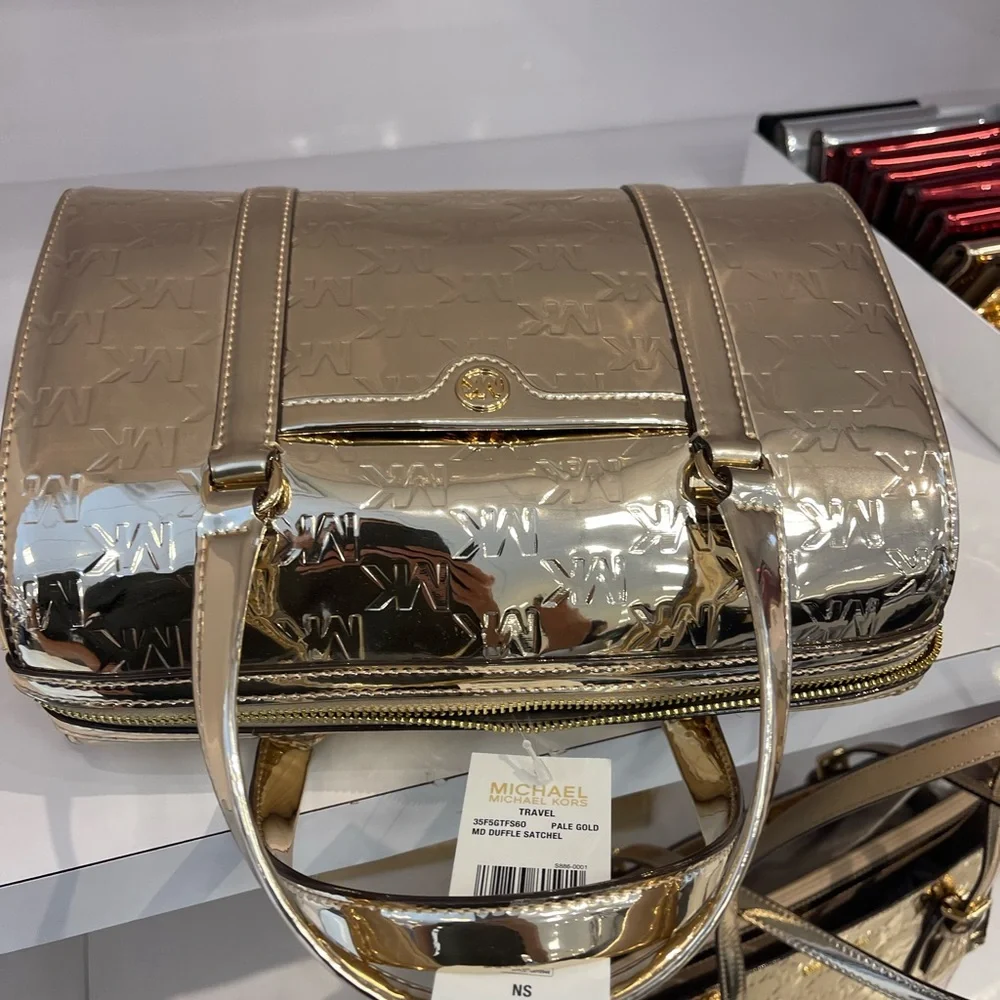 MICHAEL KORS Jet Set Medium Metallic Logo Debossed Satchel
Pale Gold 
NWT - Picture 10 of 16